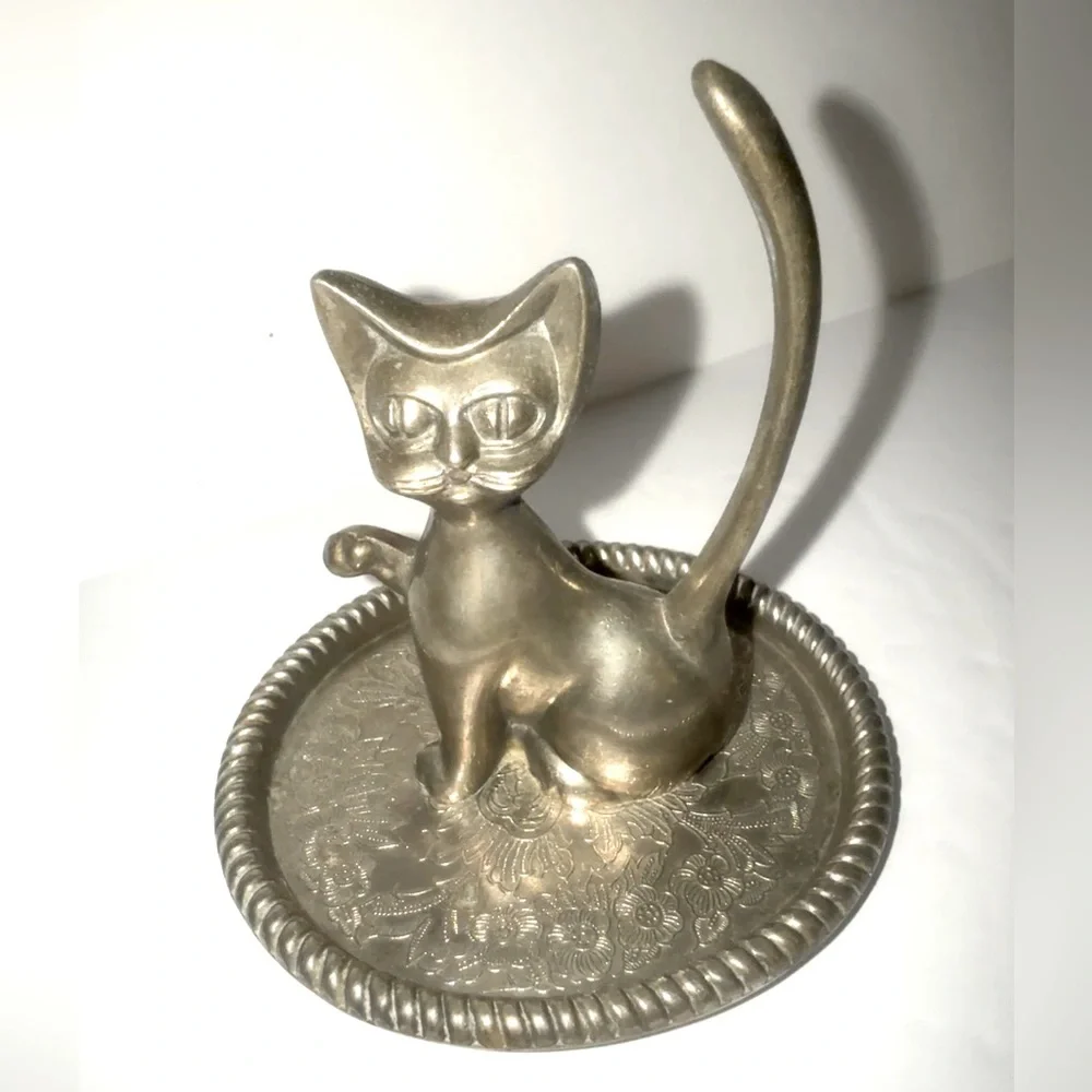 Vintage silver plated cat ring holder long tail kitty on floral jewelry tray
